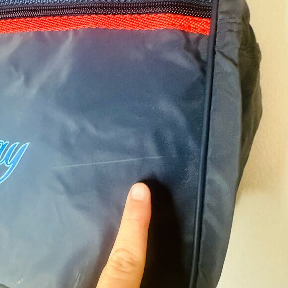 Vintage TWA GETAWAY Navy Blue Red Vinyl Carry On Travel Bag Shoulder Strap Bag - Picture 6 of 11